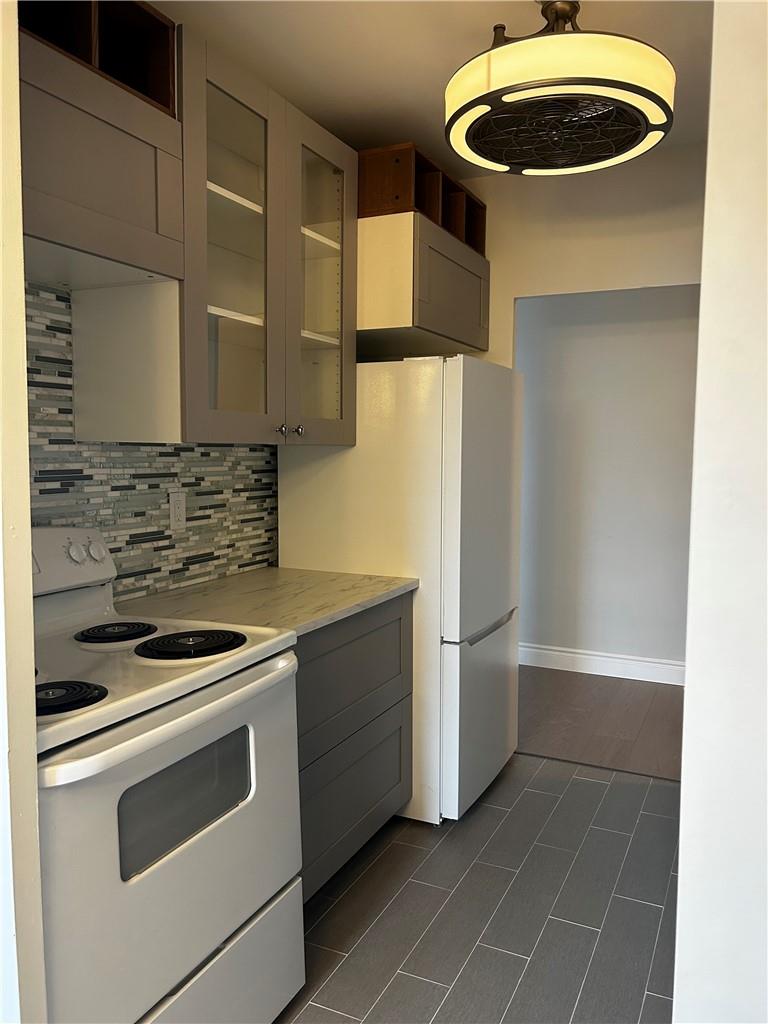 222 Concession Street|Unit #406