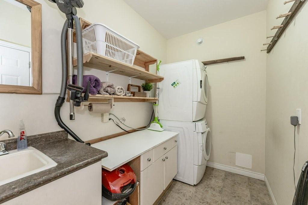 3 Gatewood Court