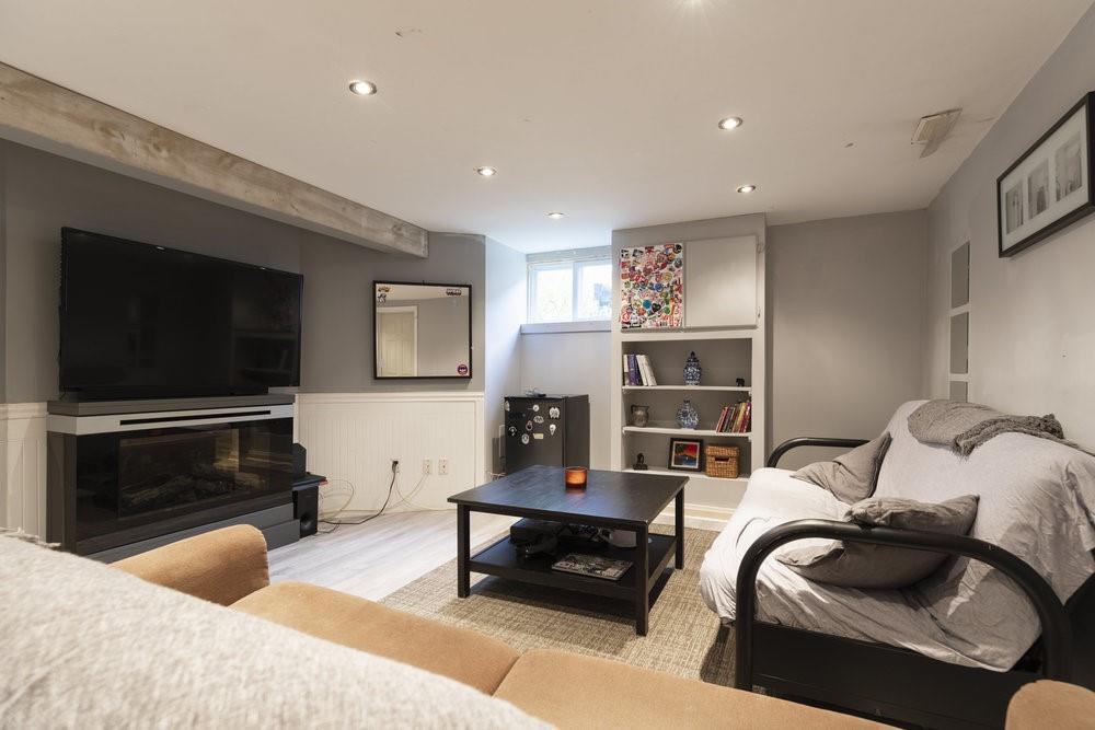 79 West 32nd Street