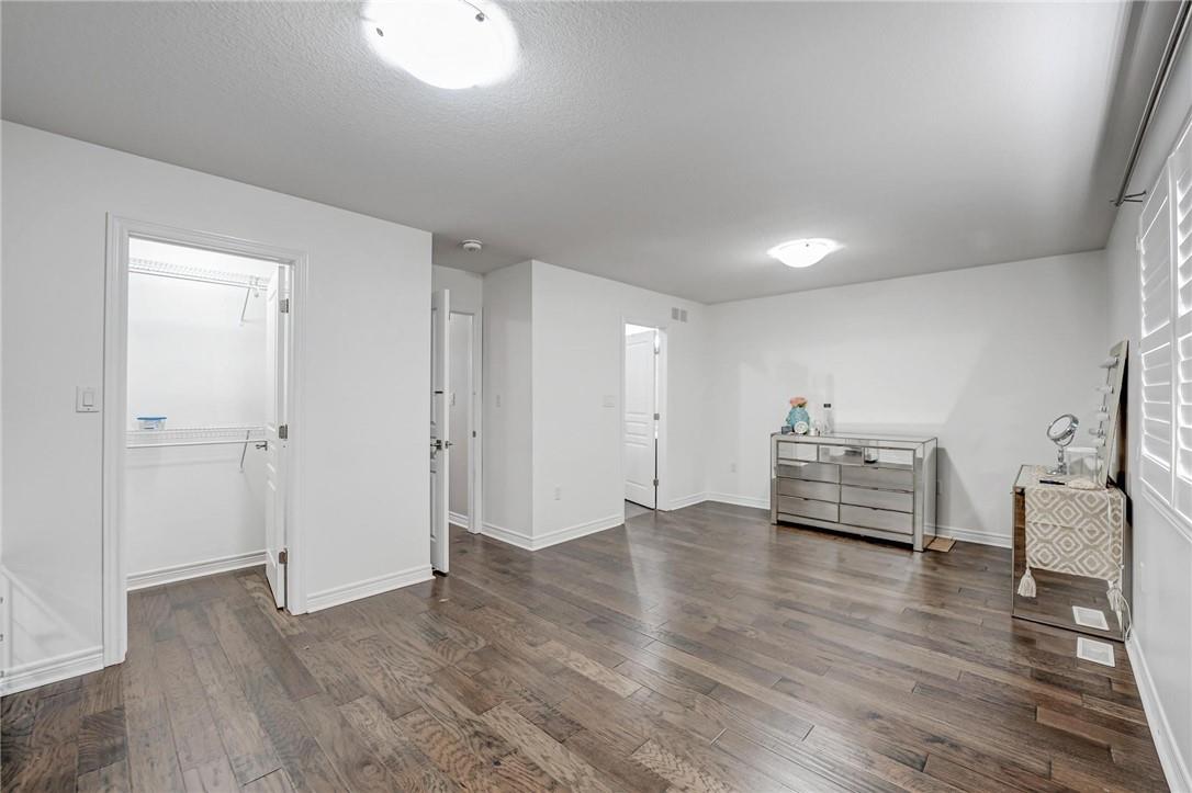 74 Dodman Crescent