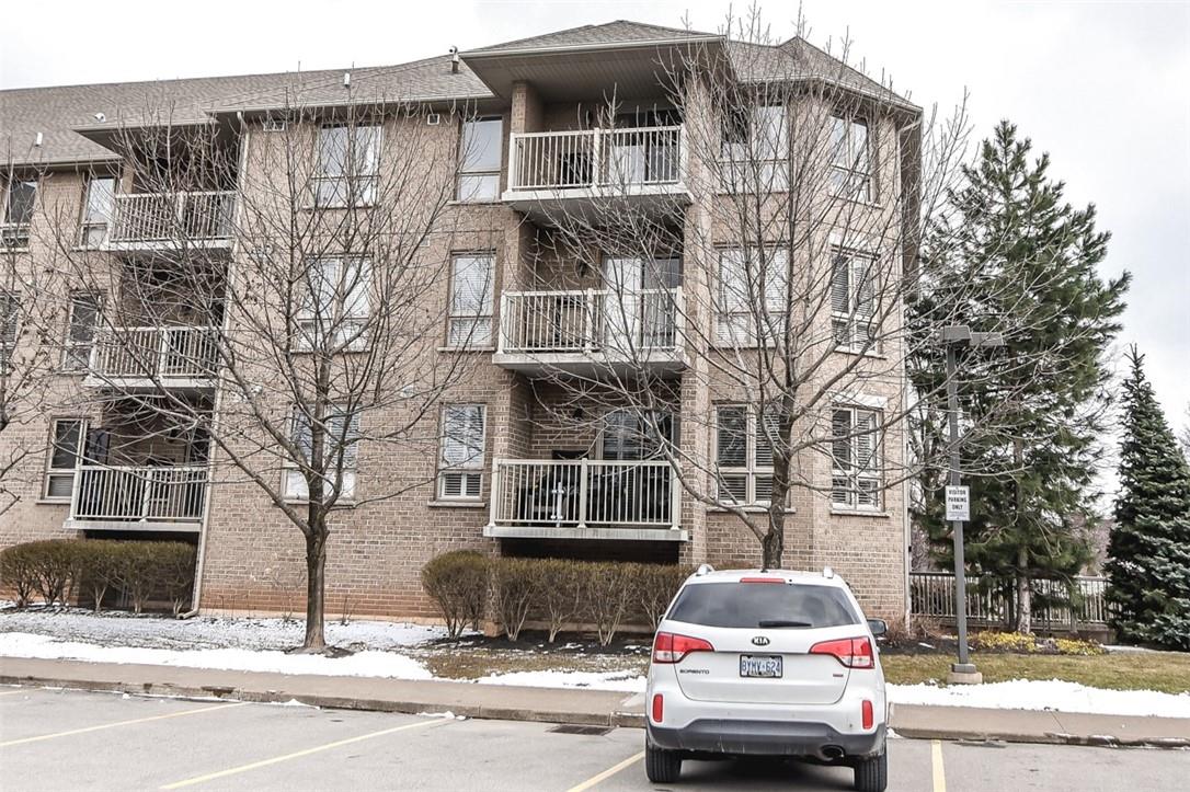 56 KERMAN Avenue|Unit #109