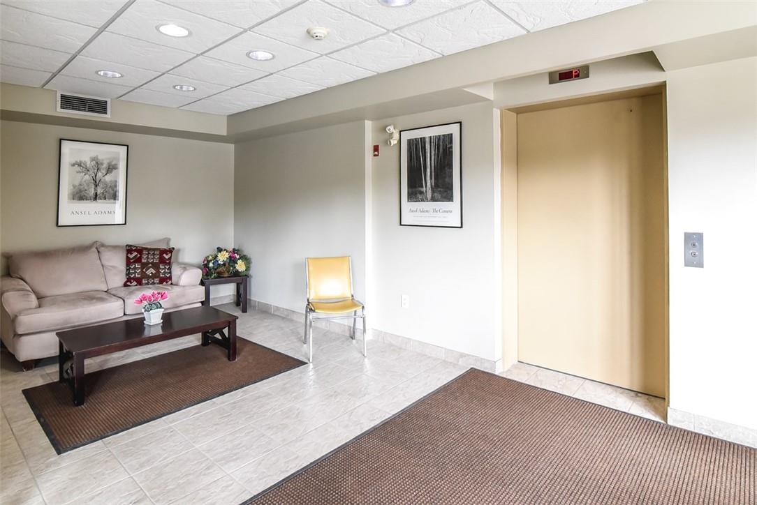 56 KERMAN Avenue|Unit #109