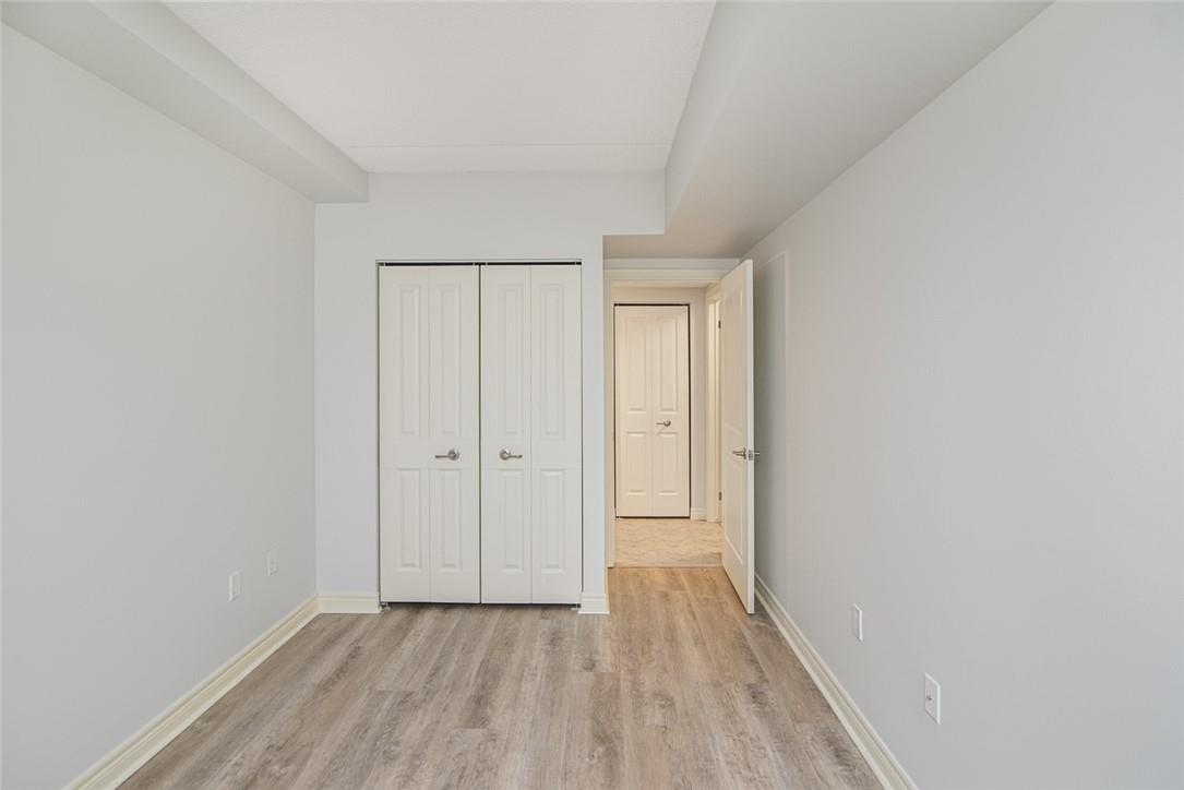 56 KERMAN Avenue|Unit #109