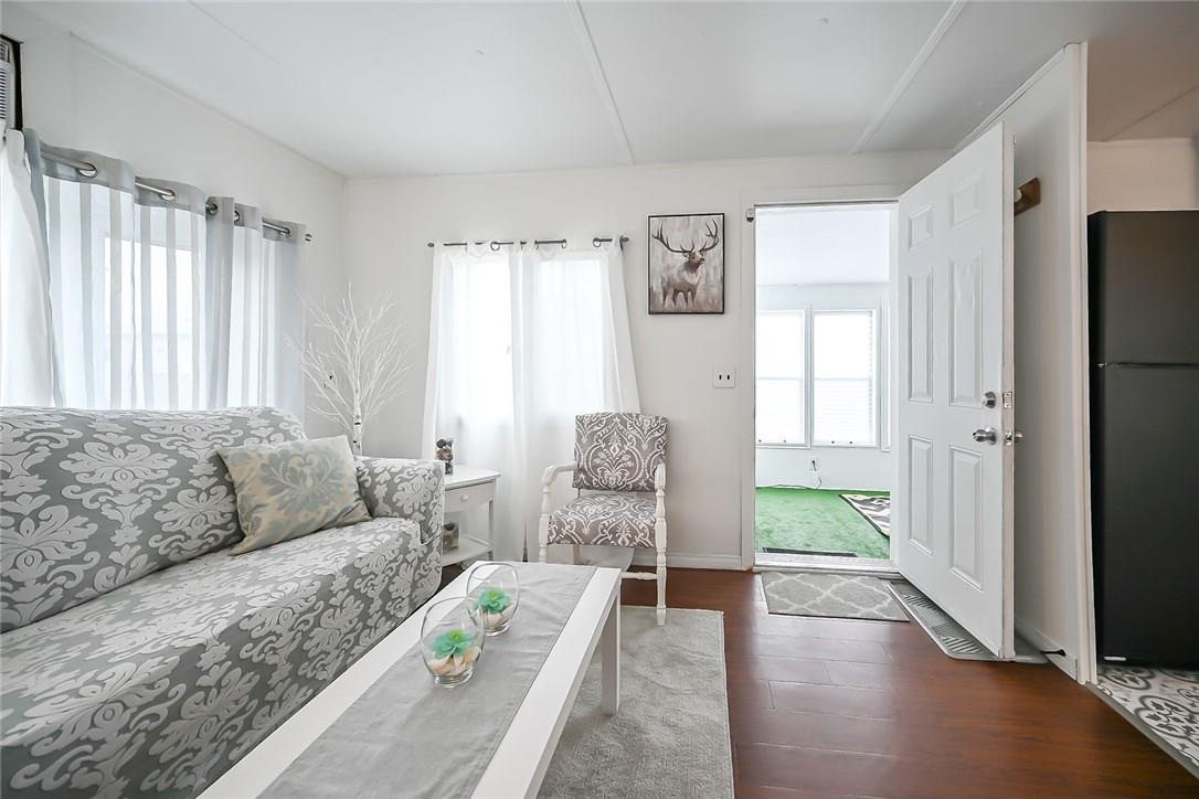 2189 Dundas Street|Unit #84