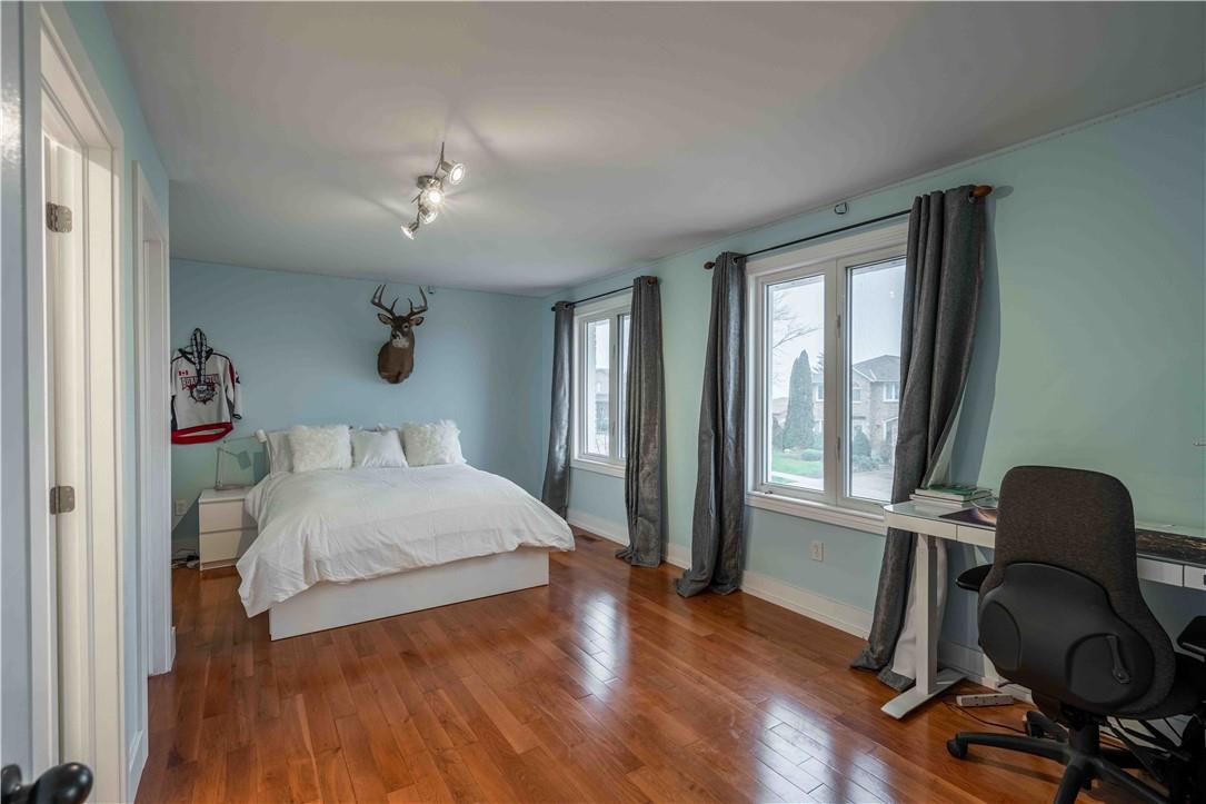 6 Goldcrest Drive