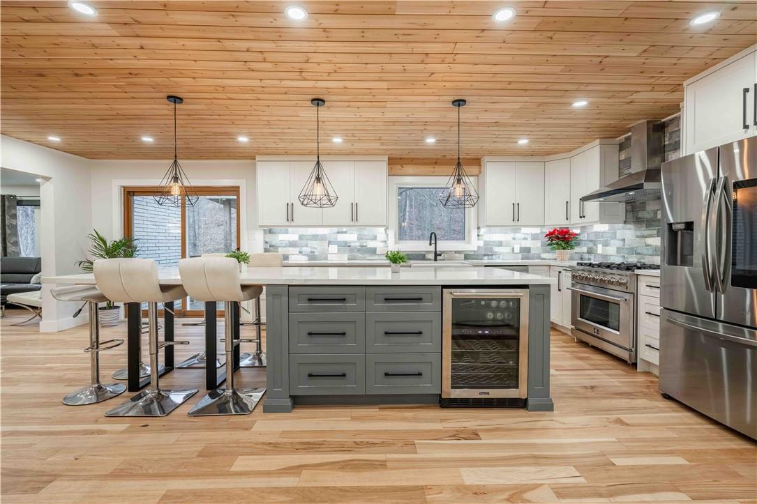 6 Goldcrest Drive