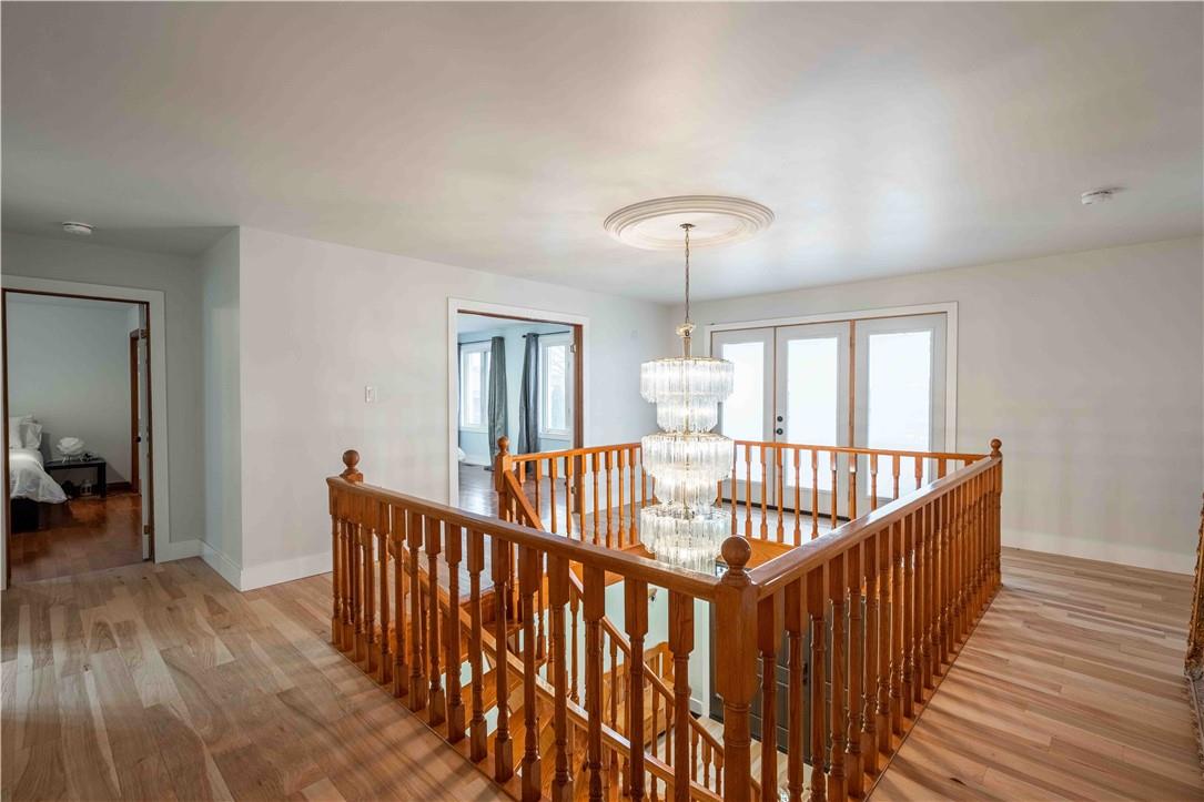 6 Goldcrest Drive