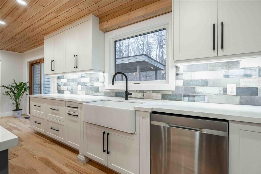 6 Goldcrest Drive