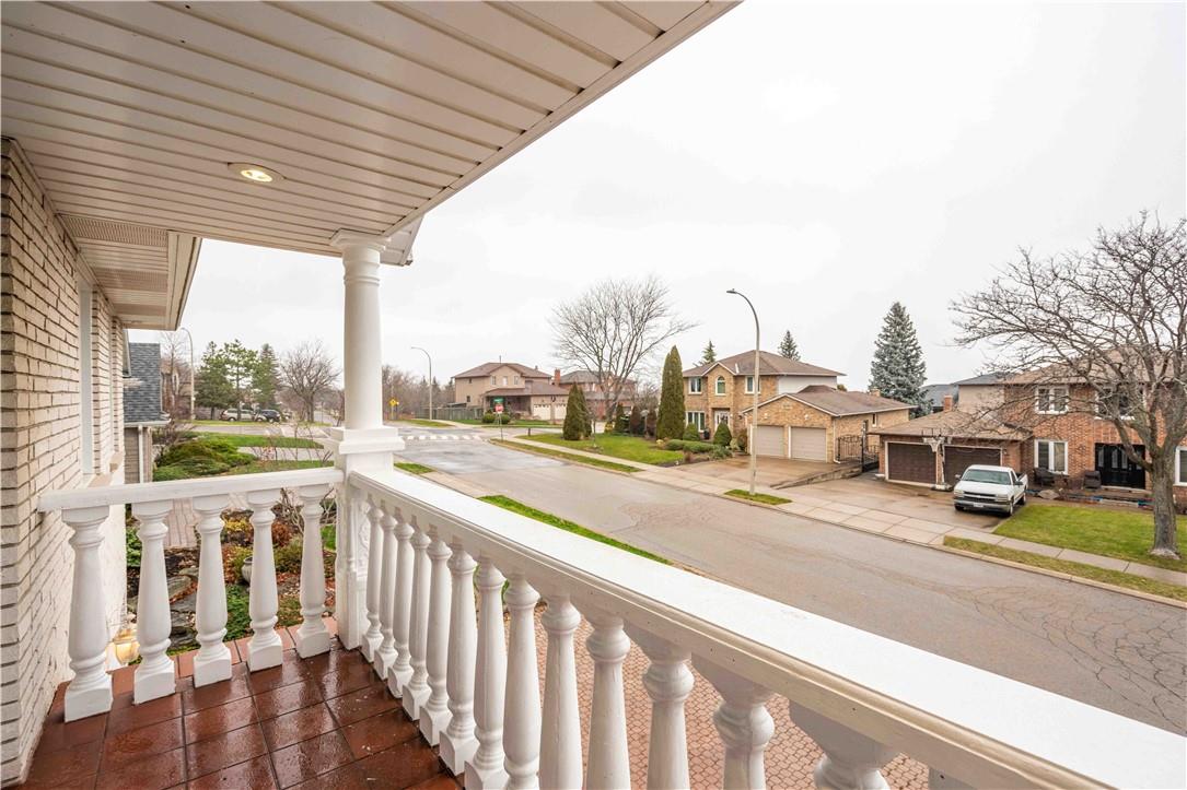 6 Goldcrest Drive