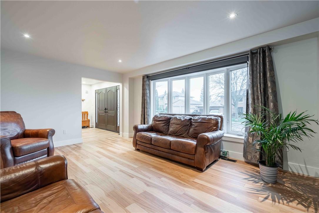 6 Goldcrest Drive
