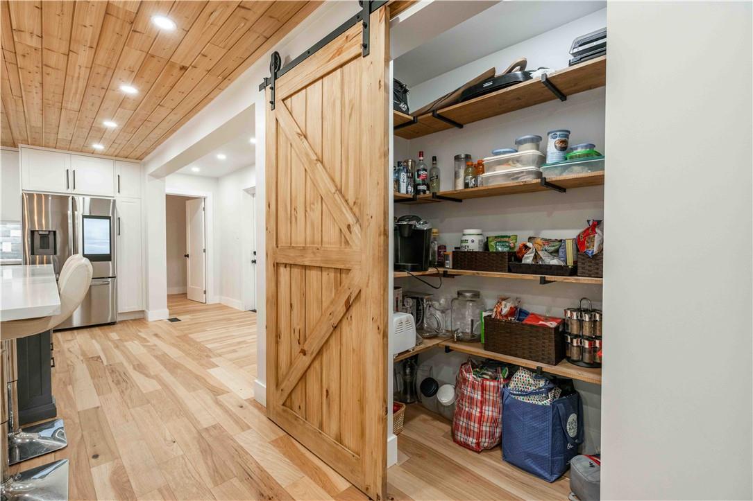 6 Goldcrest Drive