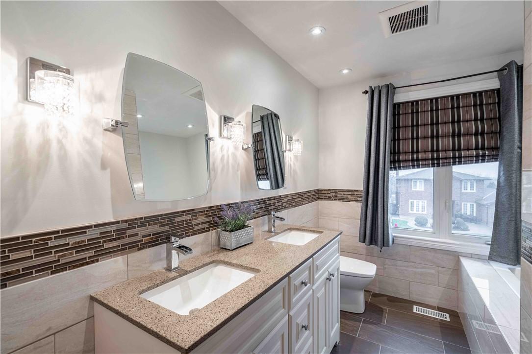 6 Goldcrest Drive