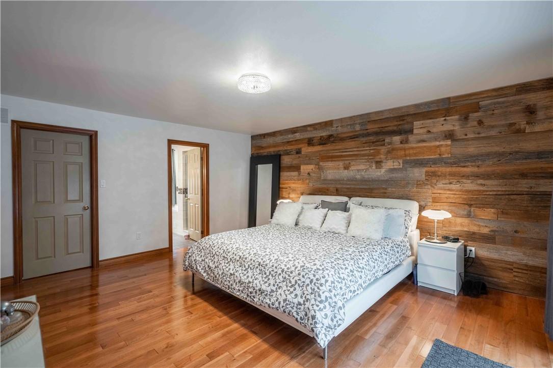 6 Goldcrest Drive