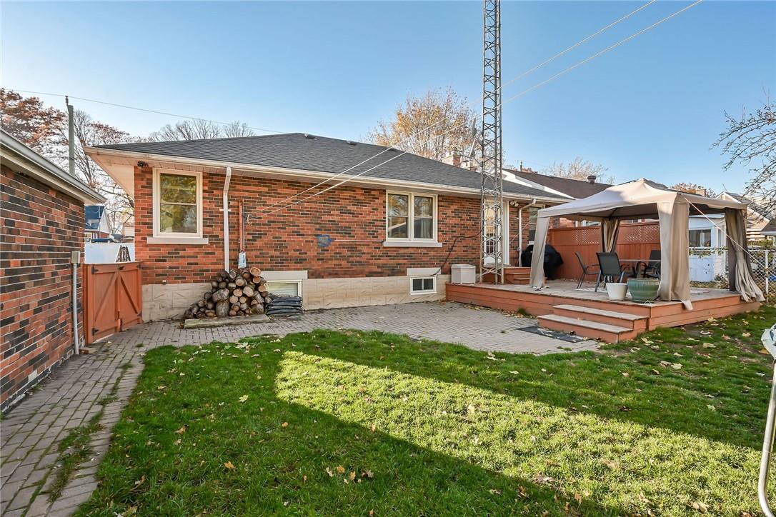 33 DUDHOPE Avenue