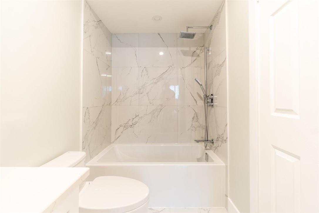 3045 NEW Street|Unit #5
