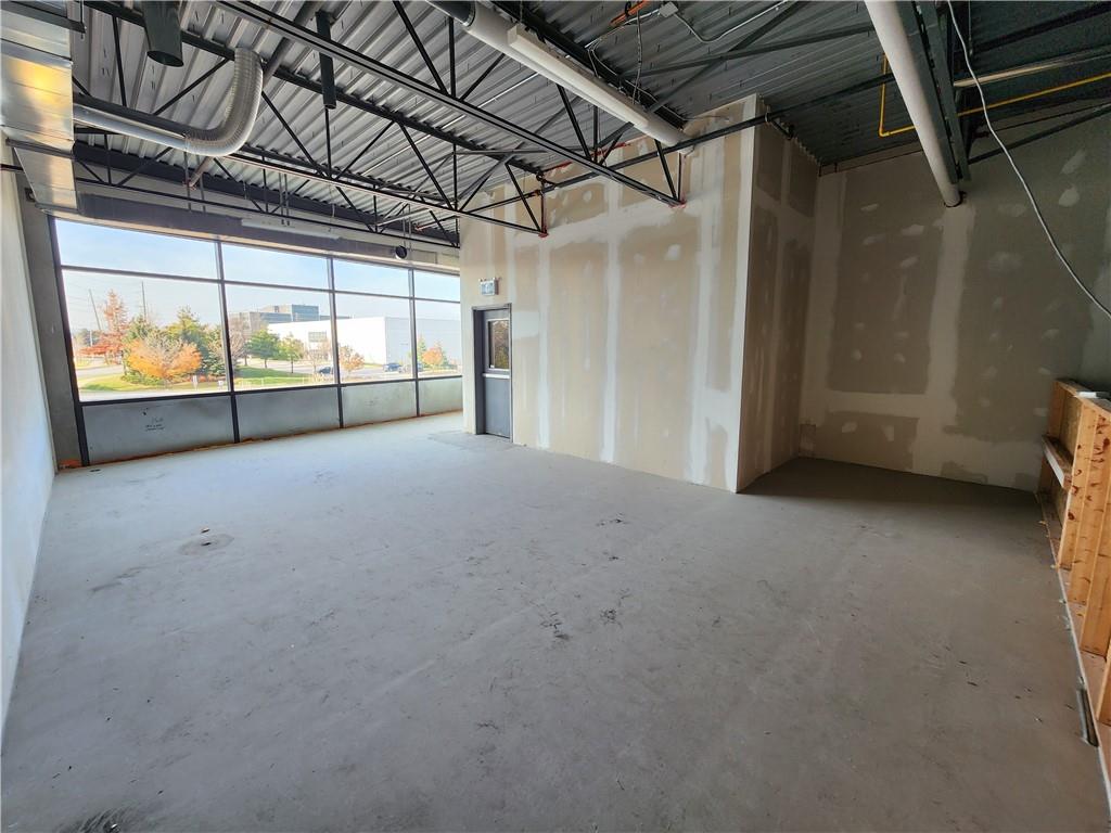 760 Laurentian Road|Unit #16