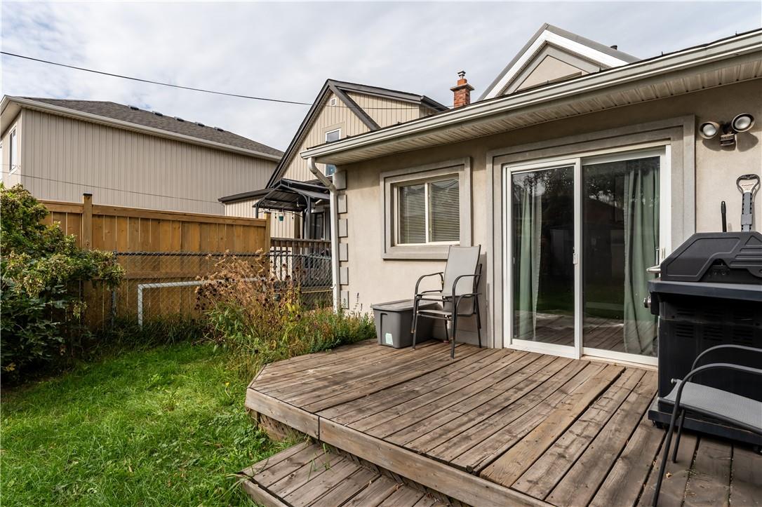 66 VANSITMART Avenue