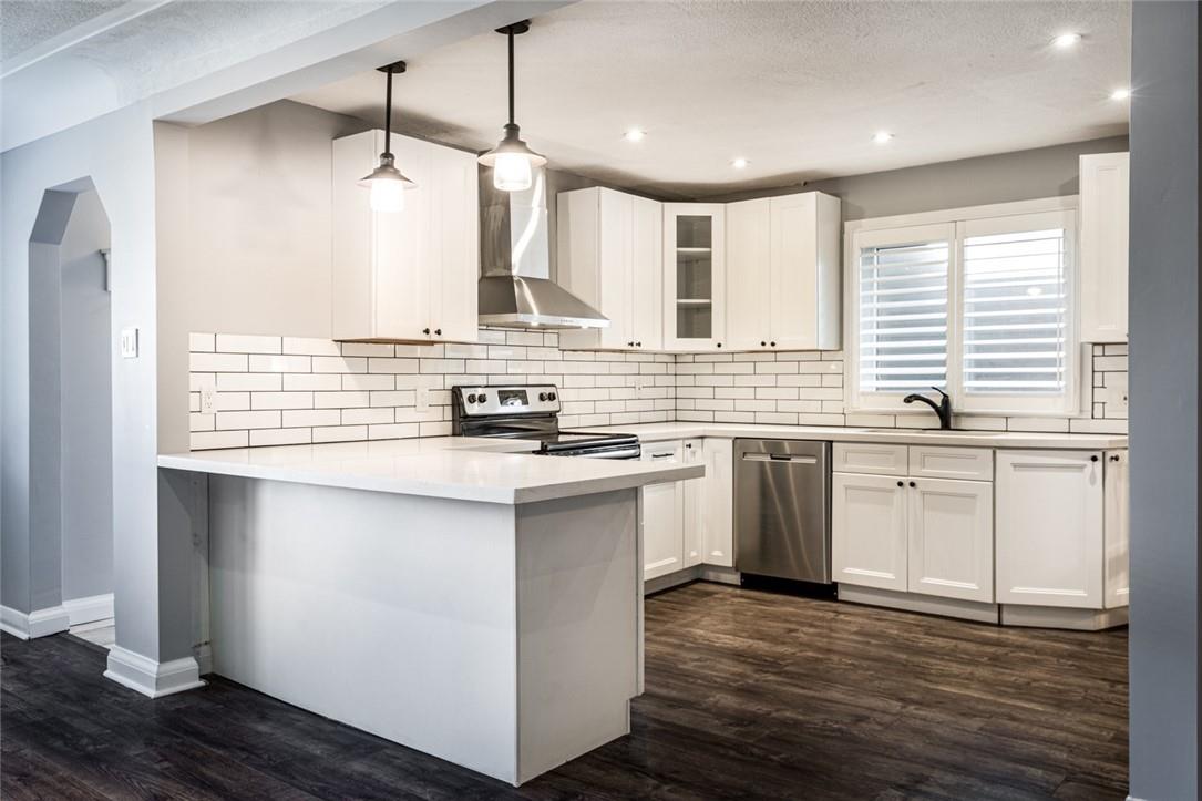116 Mcelroy Road E|Unit #UPPER