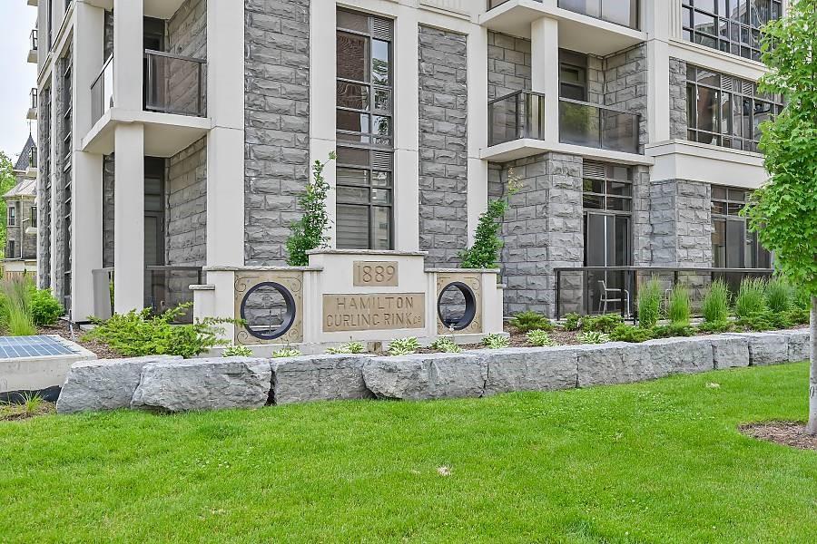 81 ROBINSON Street|Unit #1106