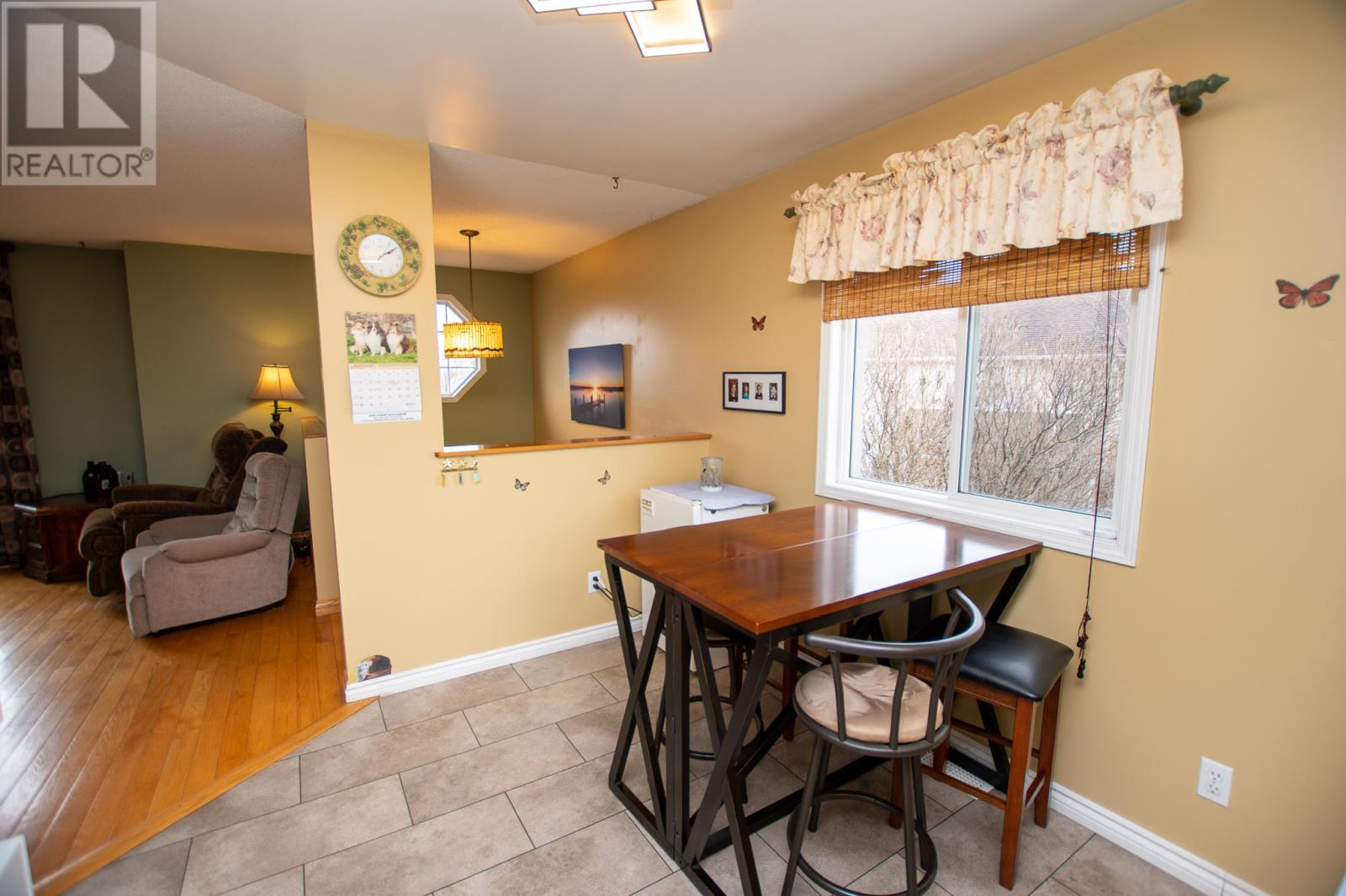 585 Tanner Dr Mls 3916454 See This Townhouse For Sale In