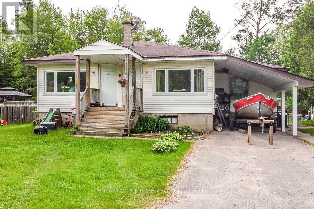 8 SUMMERSET PLACE