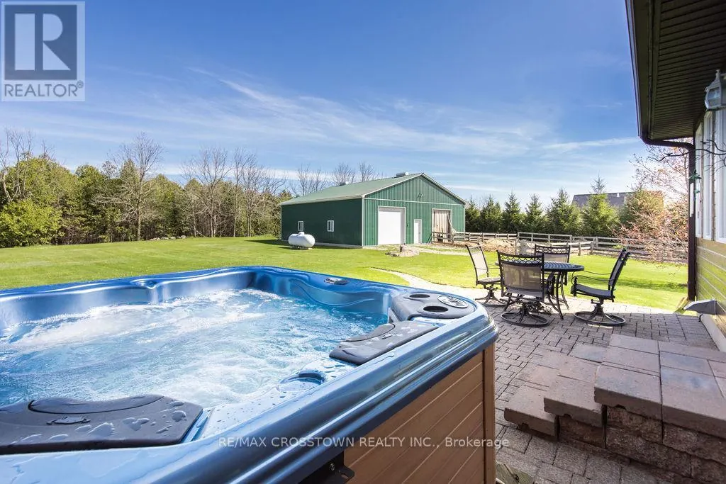 5556 10TH SIDEROAD ROAD