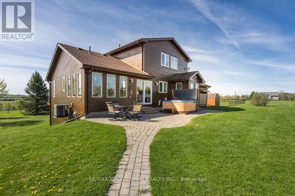 5556 10TH SIDEROAD ROAD