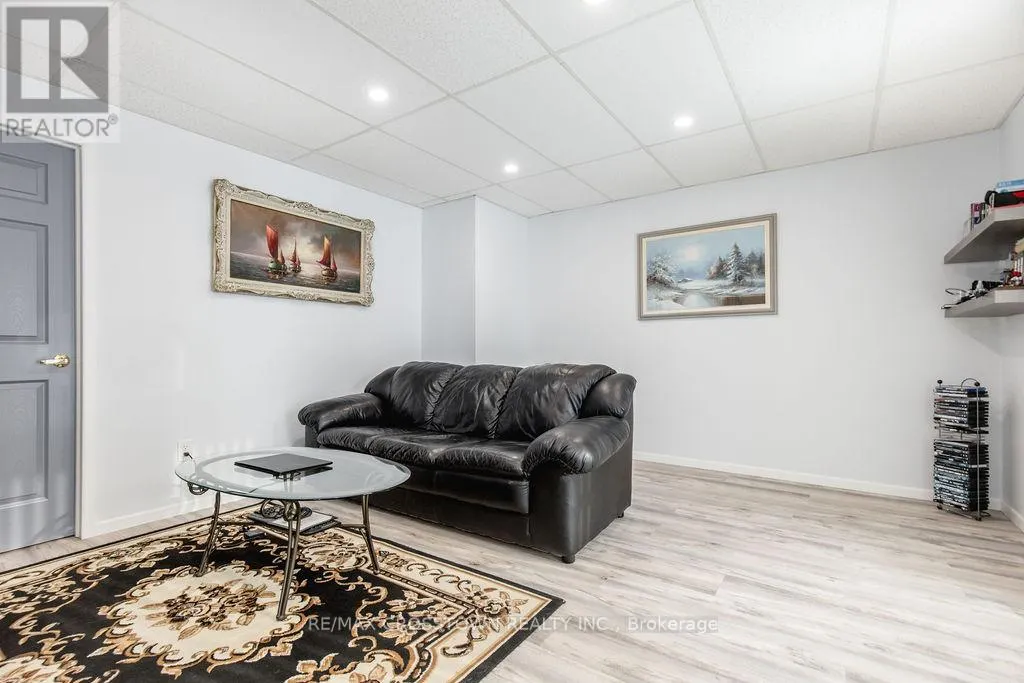 5556 10TH SIDEROAD ROAD