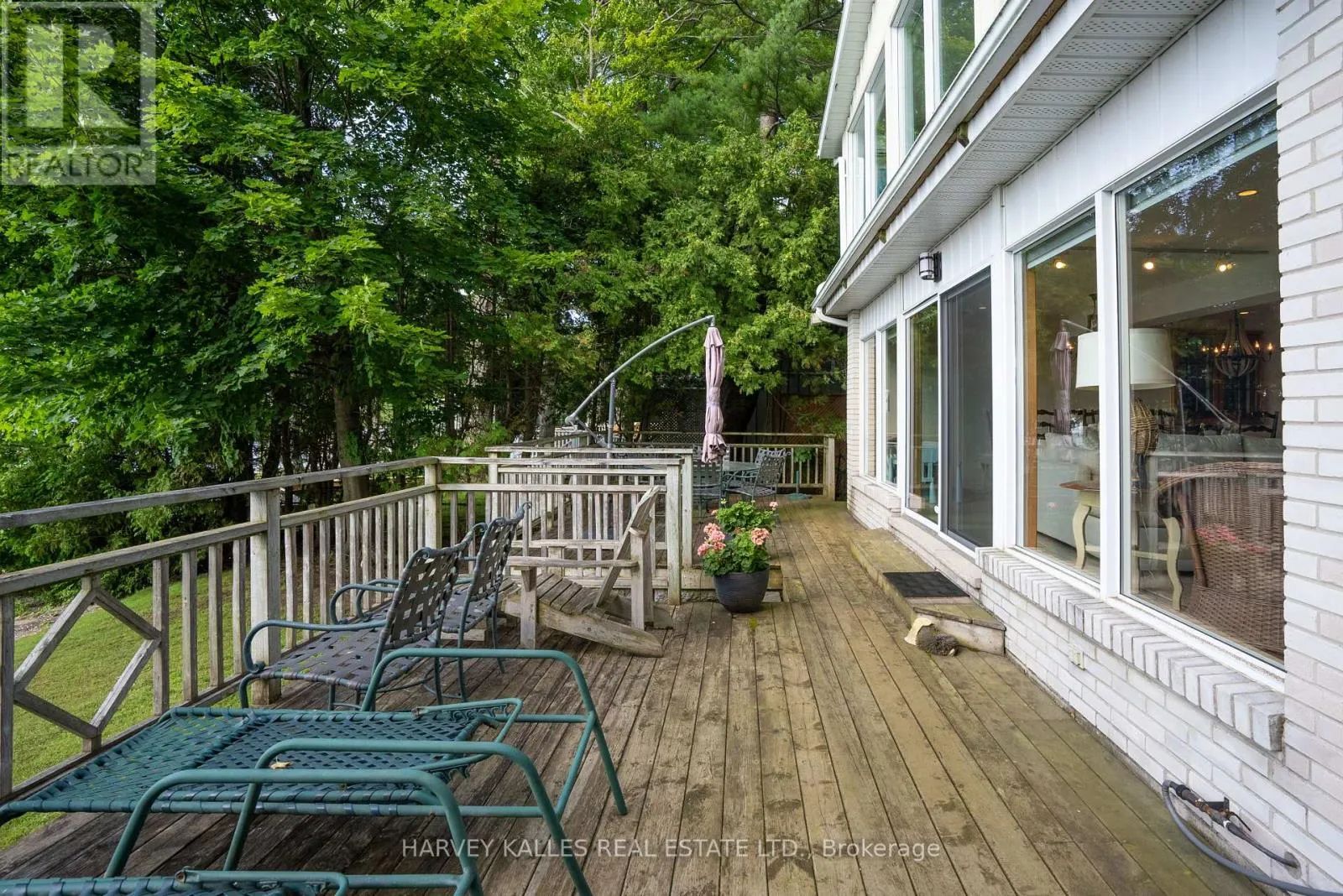 22 GOOCH PARK DRIVE