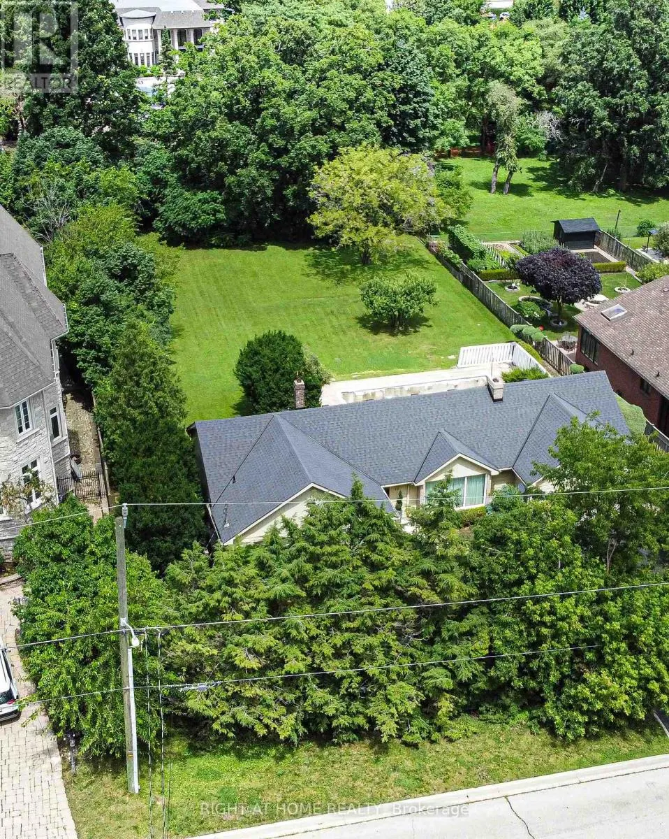 46 ROOSEVELT DRIVE