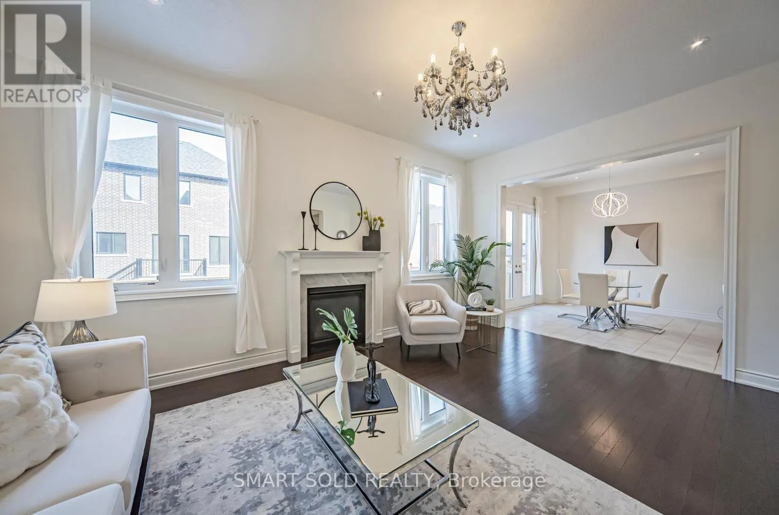 36 LAURIER AVENUE