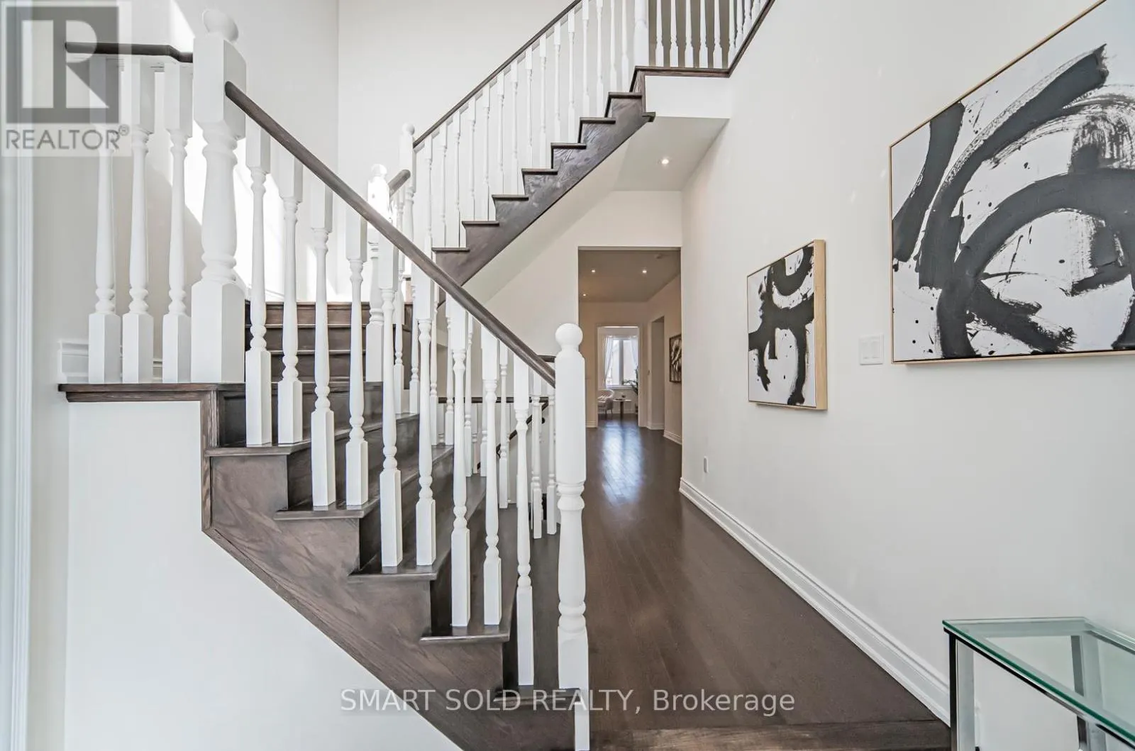 36 LAURIER AVENUE