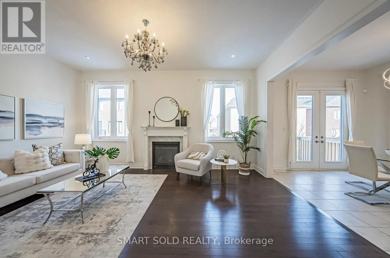36 LAURIER AVENUE