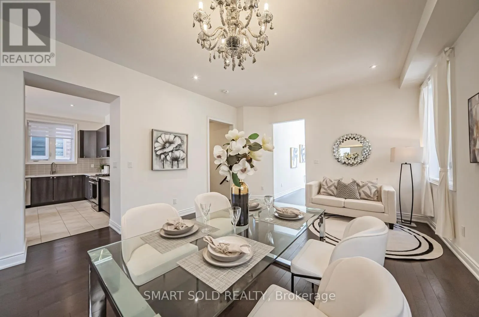 36 LAURIER AVENUE
