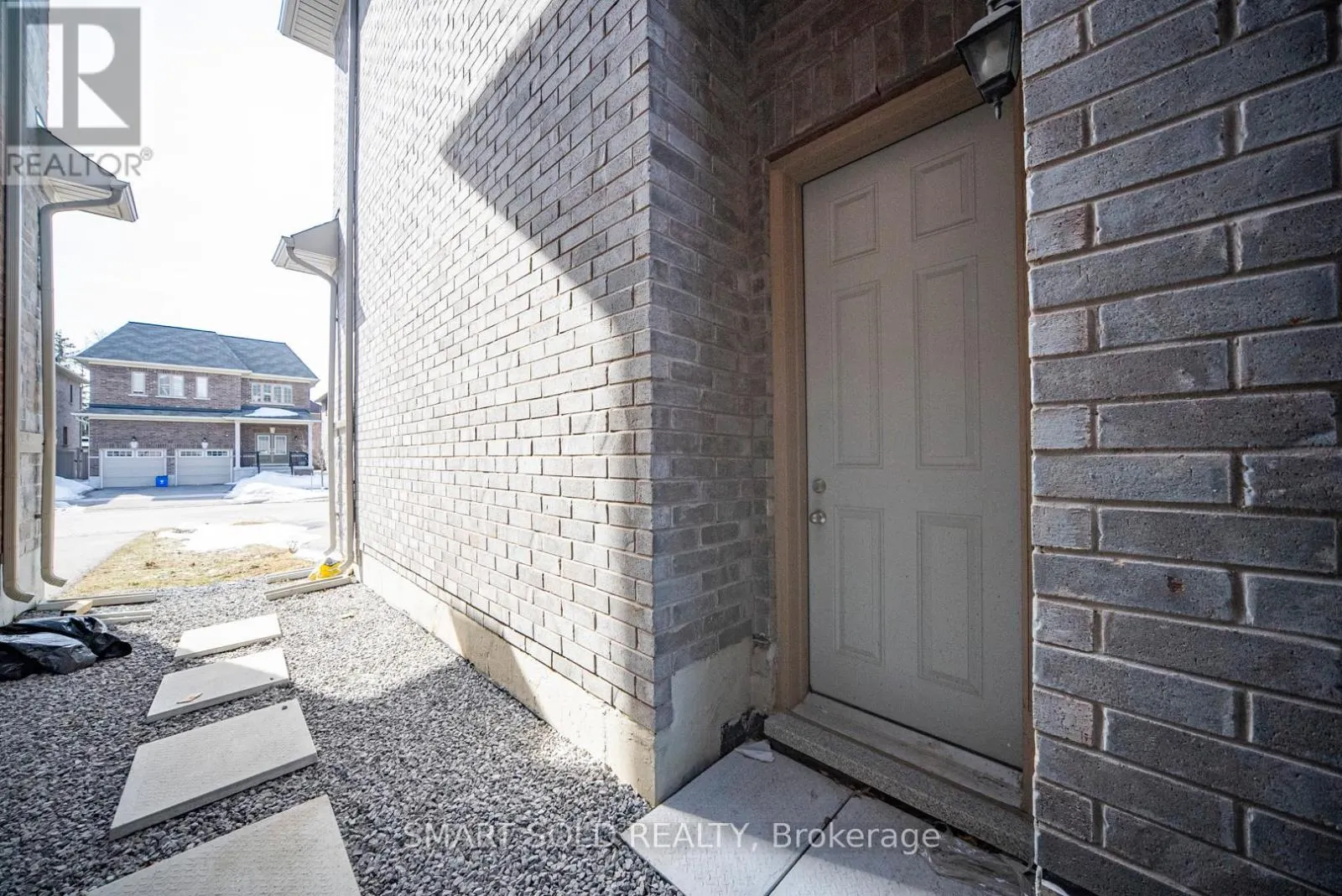 36 LAURIER AVENUE