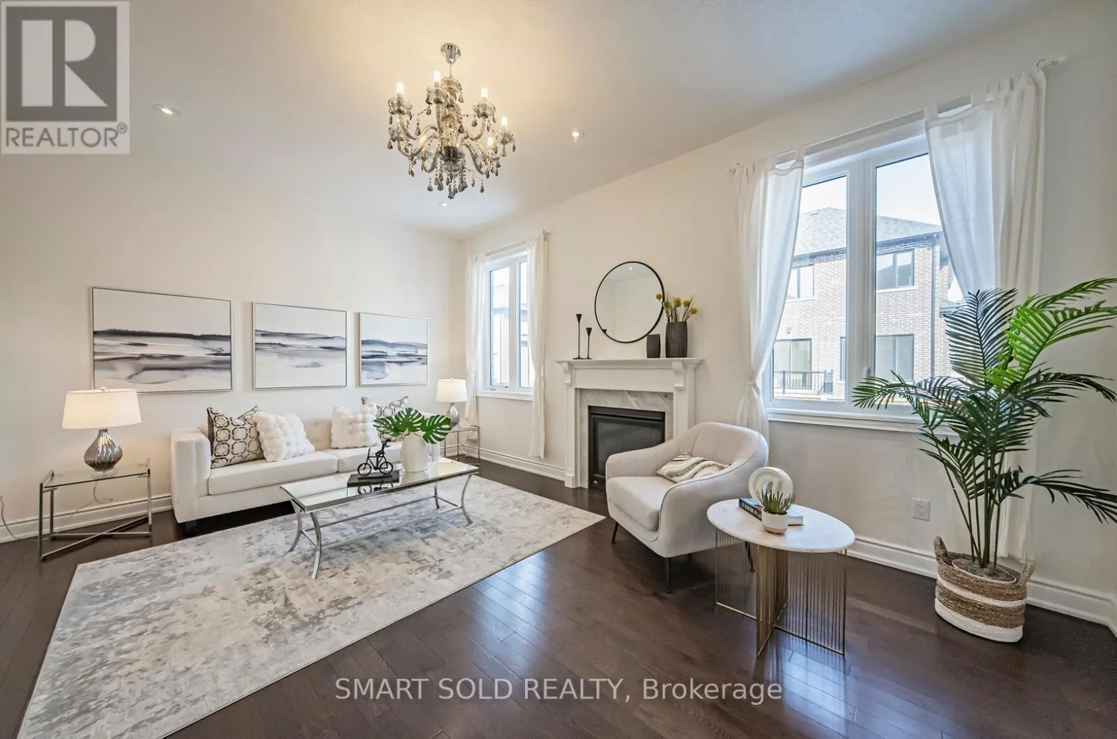 36 LAURIER AVENUE