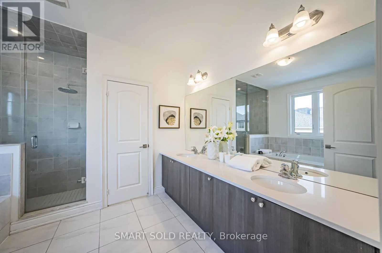 36 LAURIER AVENUE