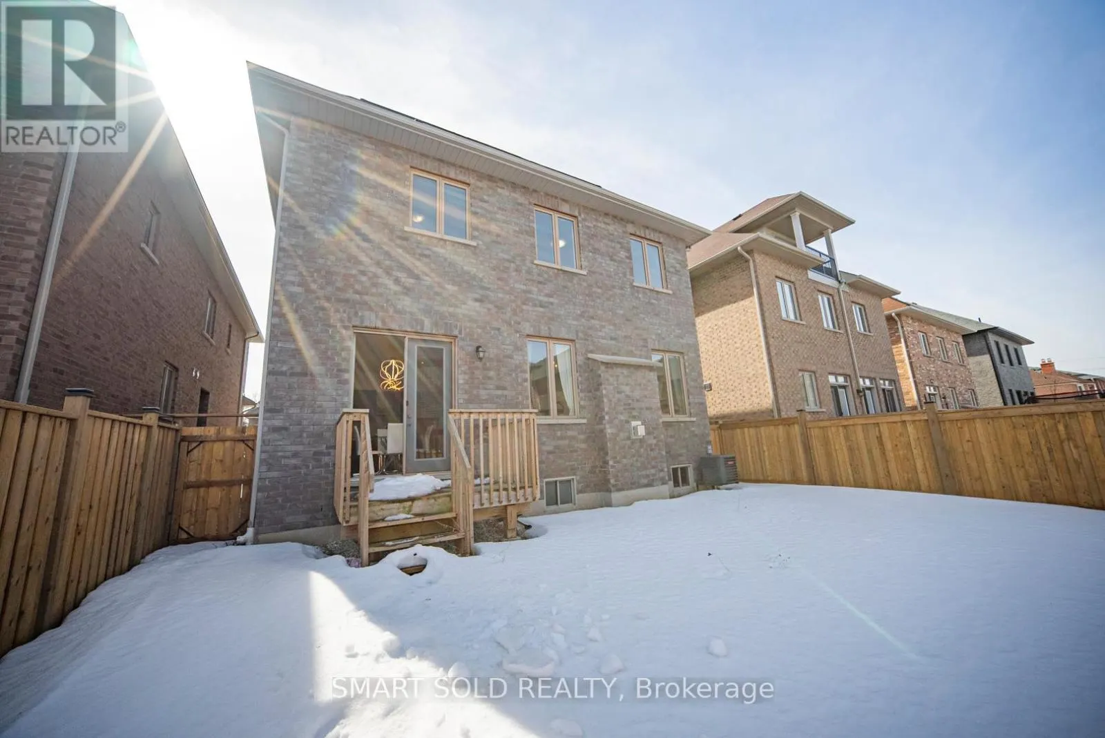 36 LAURIER AVENUE