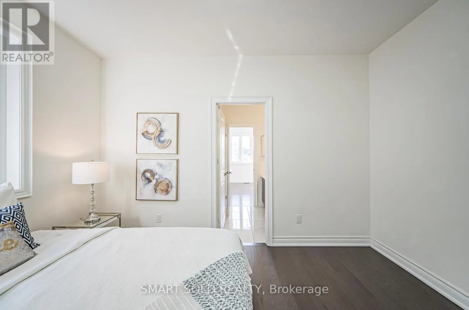 36 LAURIER AVENUE