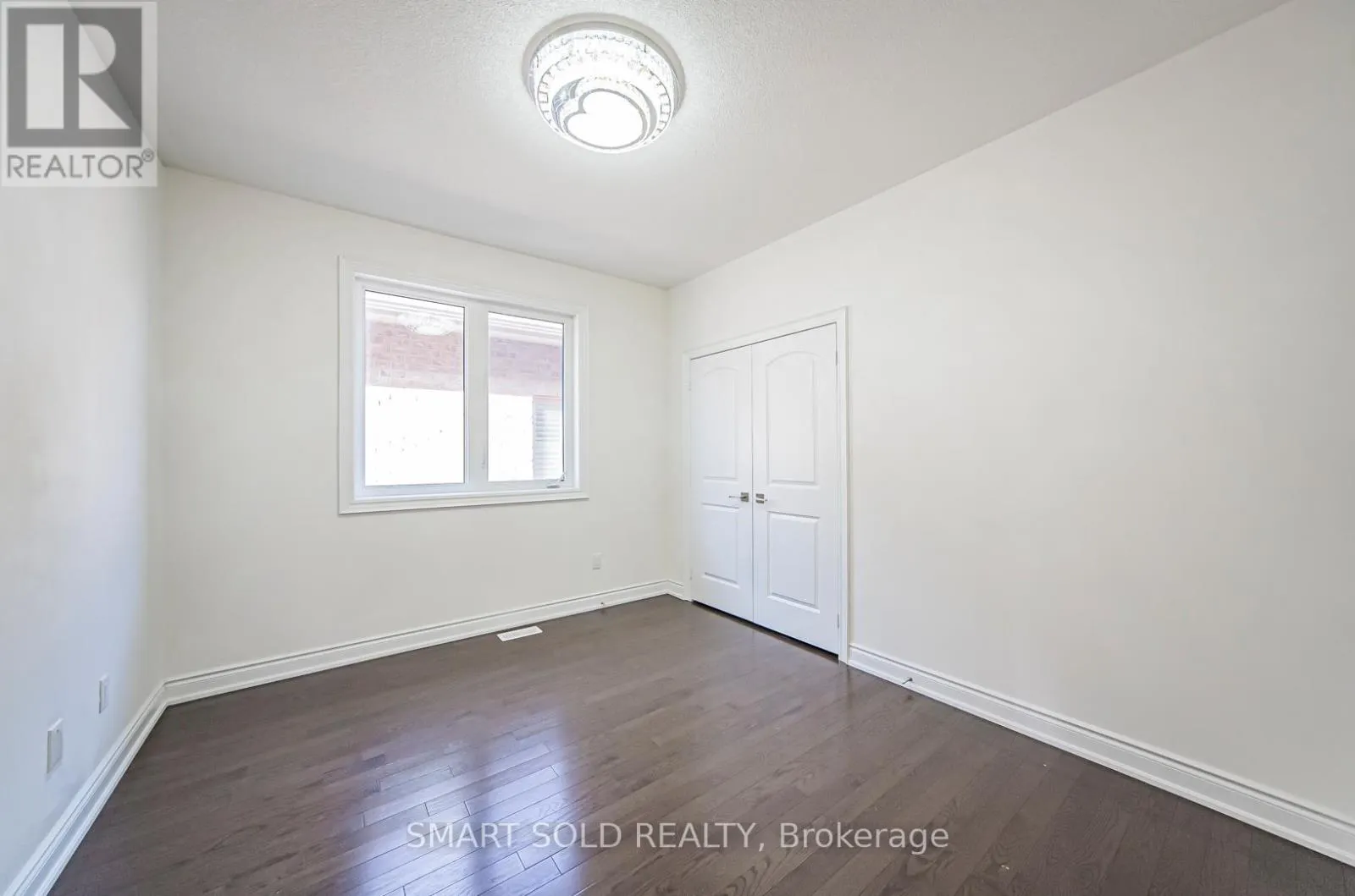 36 LAURIER AVENUE