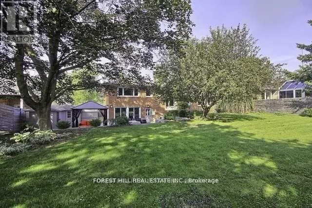 9 VISTAVIEW BOULEVARD