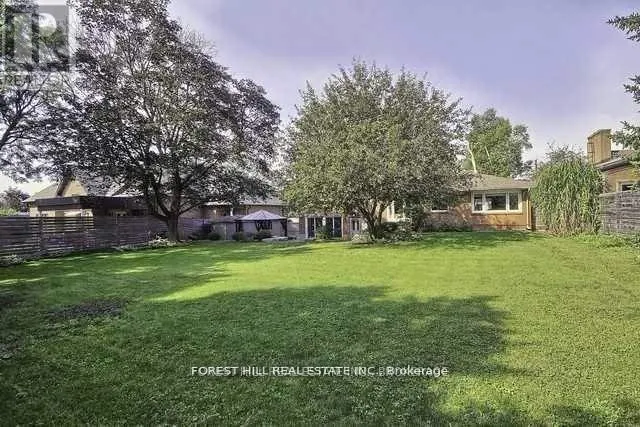 9 VISTAVIEW BOULEVARD