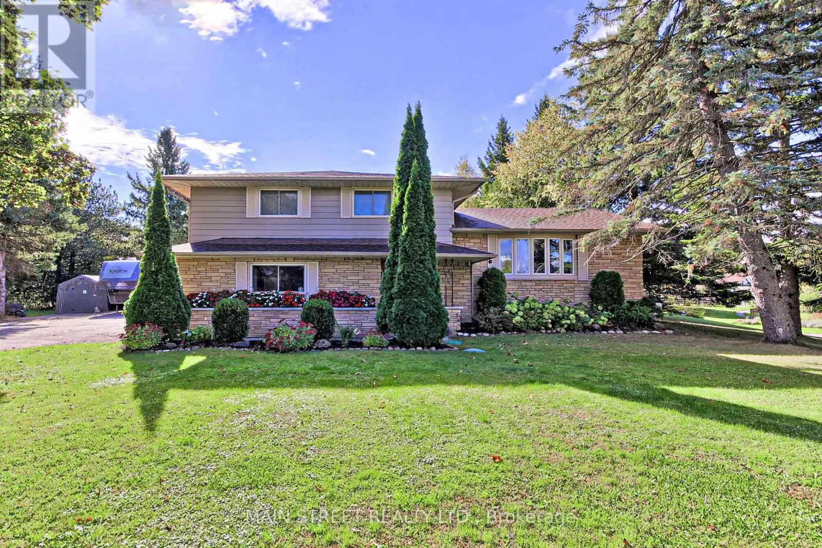 739 REGIONAL RD. 13 ROAD