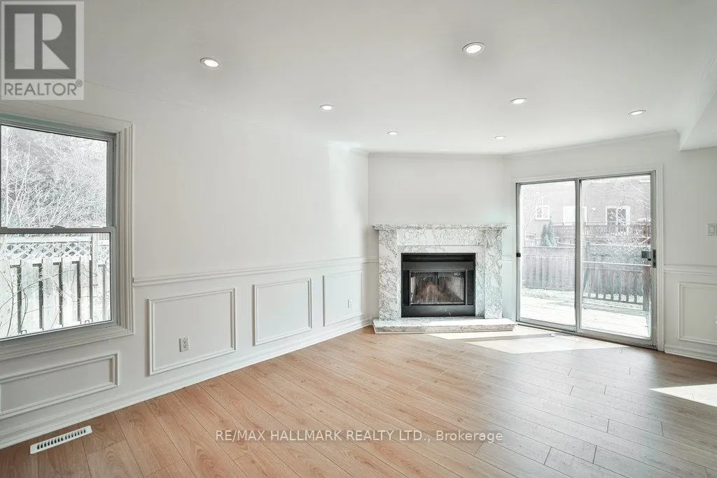 51 QUEENSMILL COURT