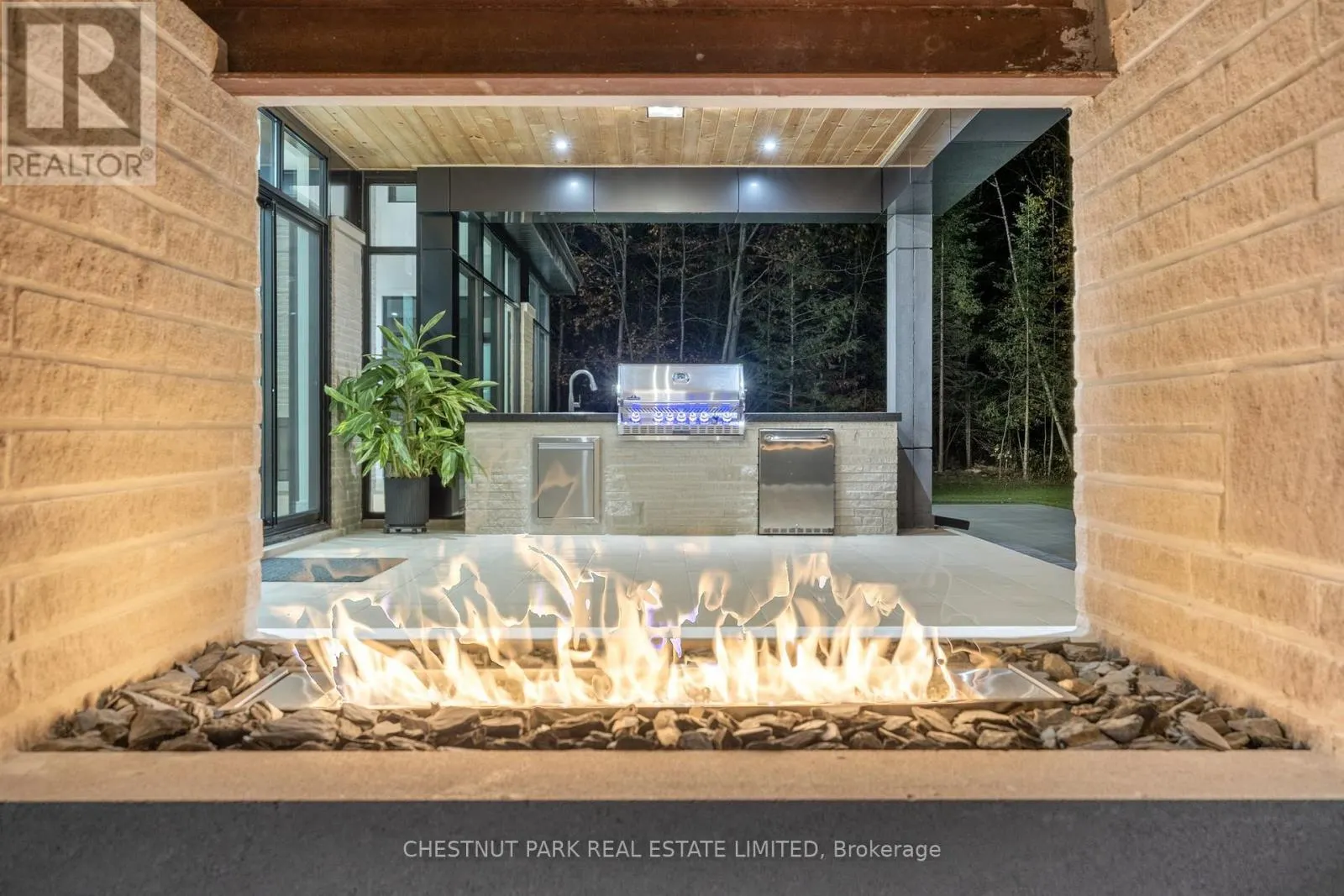 547 OLD STOUFFVILLE ROAD
