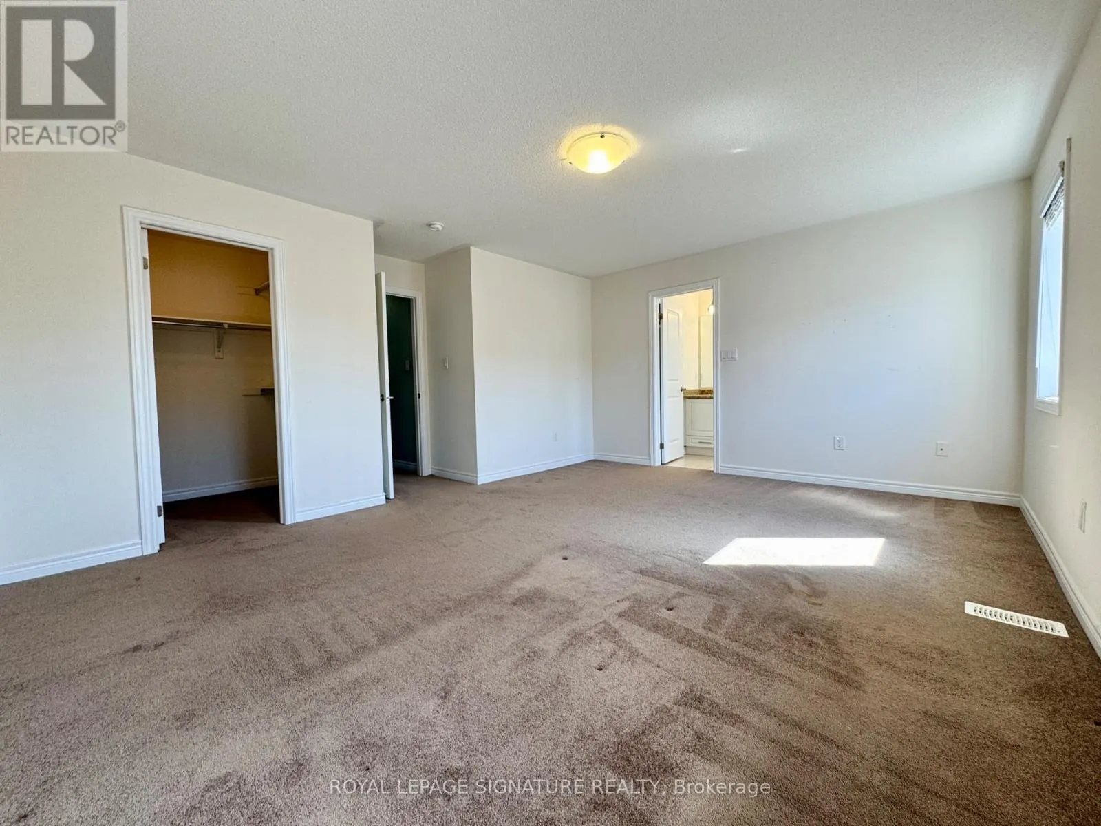 24 DIAMOND JUBILEE DRIVE