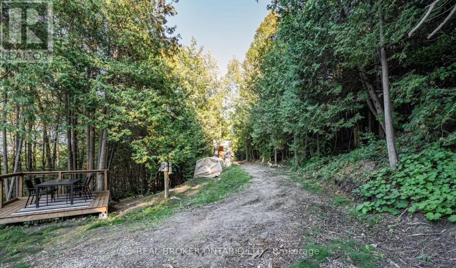 5703 10TH SIDE ROAD