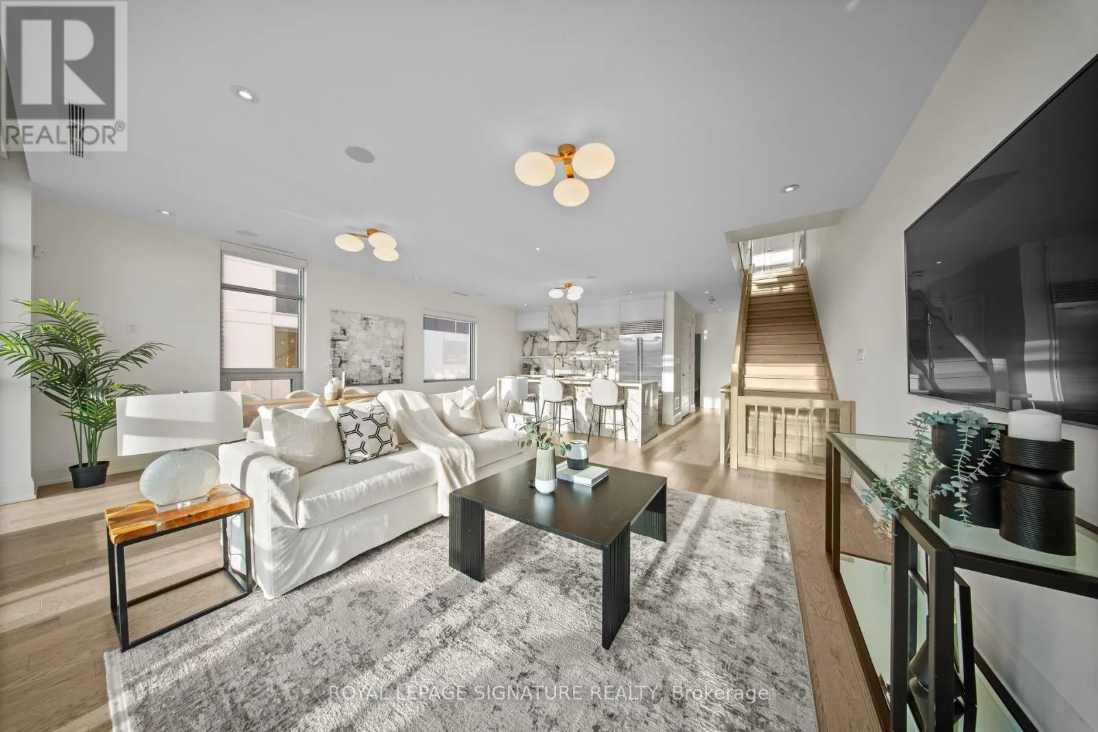 3736 MANGUSTA COURT