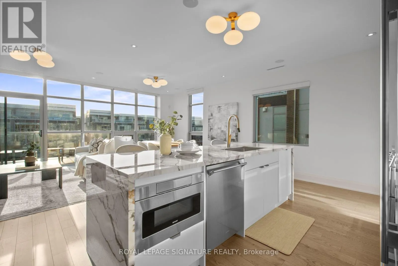 3736 MANGUSTA COURT