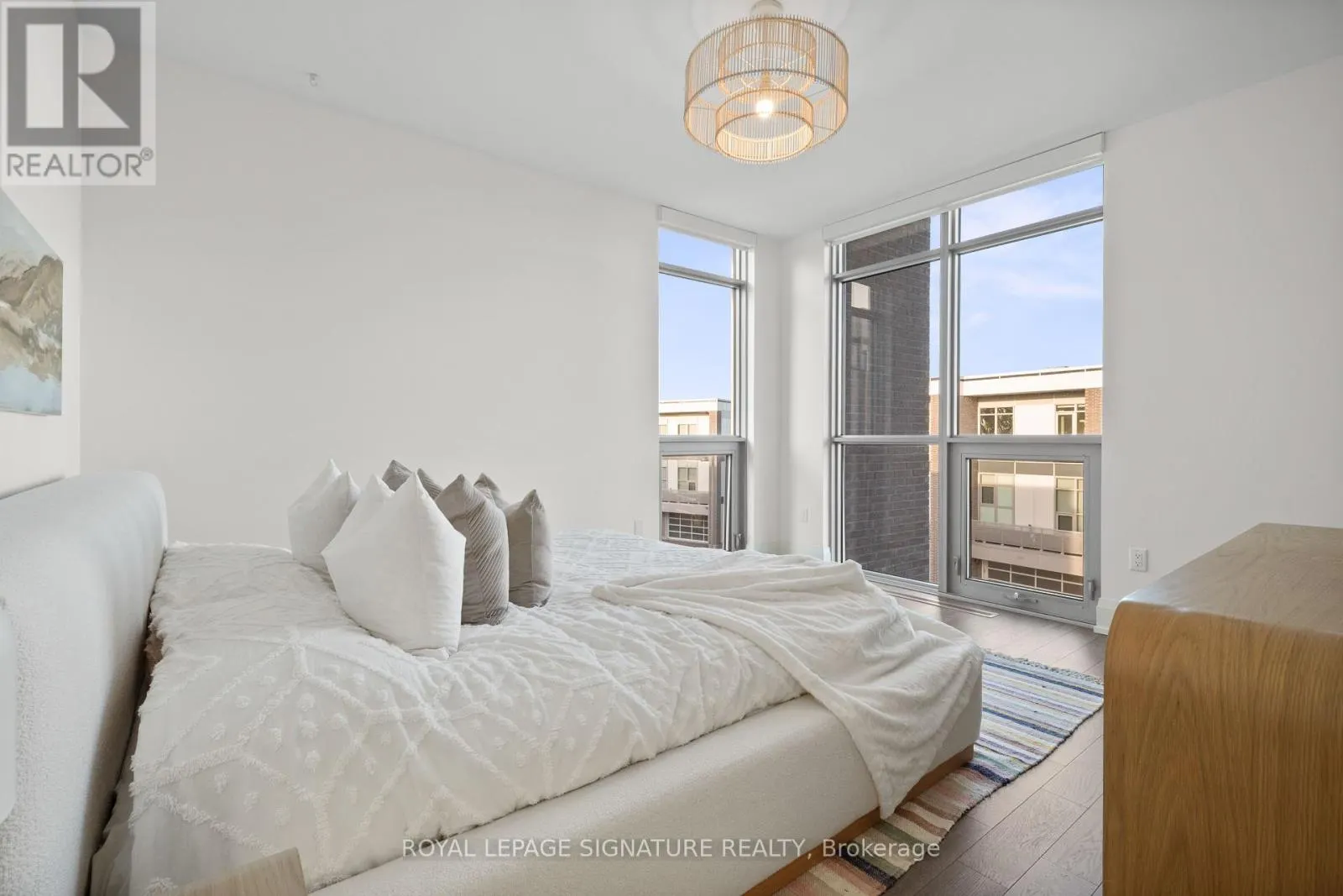 3736 MANGUSTA COURT
